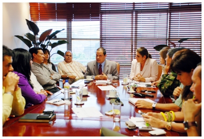 Alcaldesa se reuni&oacute; con representantes del Ministerio de Defensa 