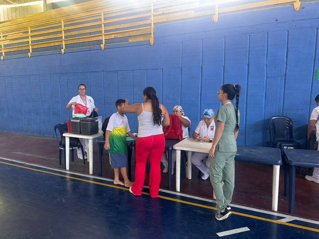 VACUNACIÓN ALBERGUE