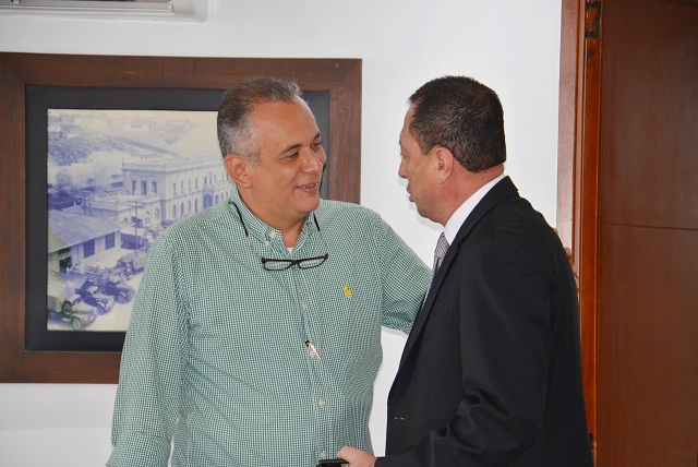 LEANDRO ALCALDE EN LA REUNION DE EMPALME NUEVO GOBIERNO 1